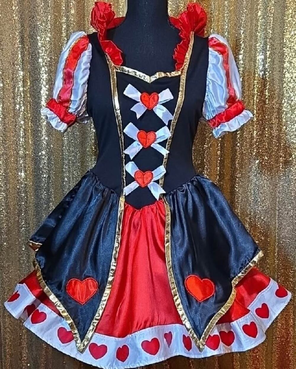 Queen of Hearts costume- small